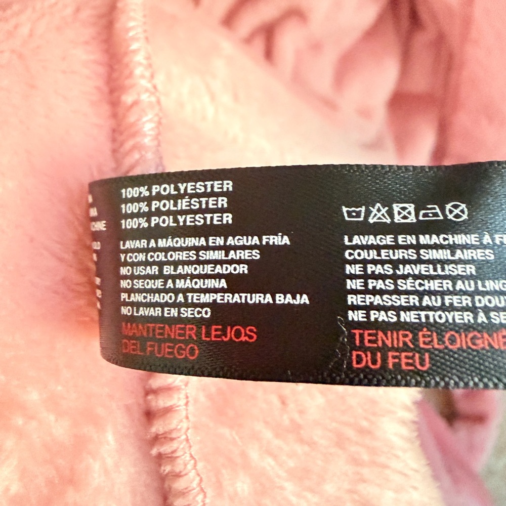 BCBG Soft Pink Plush Robe,size L/XL - Picture 5 of 5